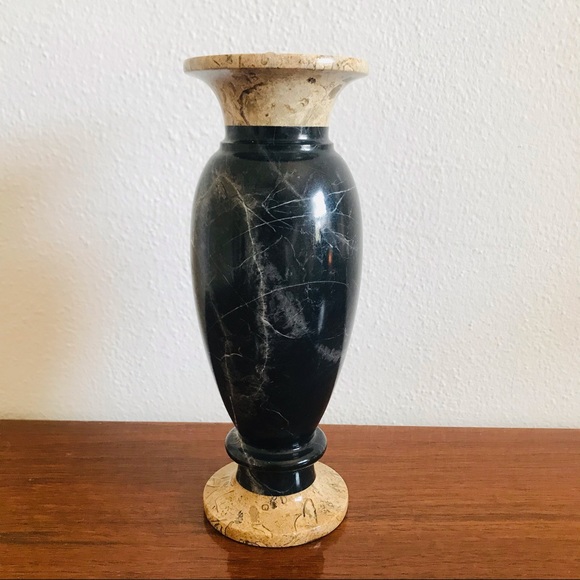 Boho chic Vintage large marble stone vase - Picture 4 of 9